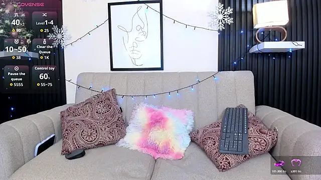 Snapshot of Sirenita_petitexoxo chatting on November 26, 2025, 11:10 am Sirenita petitexoxo online show from November 26, 2025, 11:10 am