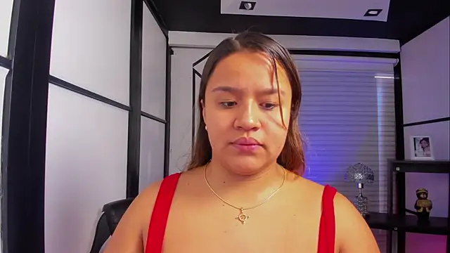 ElaBourn  online show from October 19, 2025, 1:58 pm