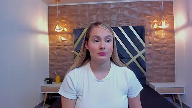 Emmaa white  online show from January 13, 2026, 5:17 pm