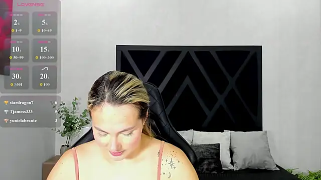 Emmaa white  online show from July 16, 2026, 5:32 pm