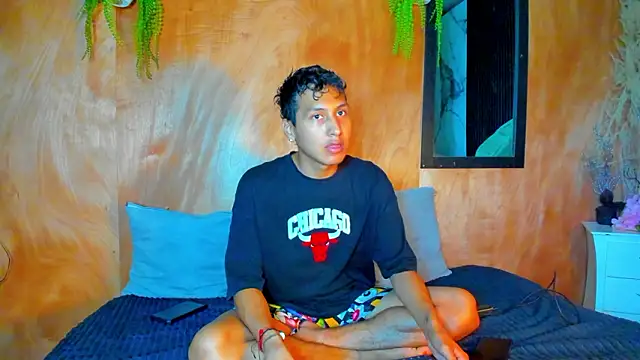 spicy adonhis online show from March 29, 2026, 4:30 pm