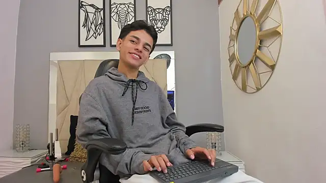 owen  johnson online show from September 26, 2025, 11:50 am