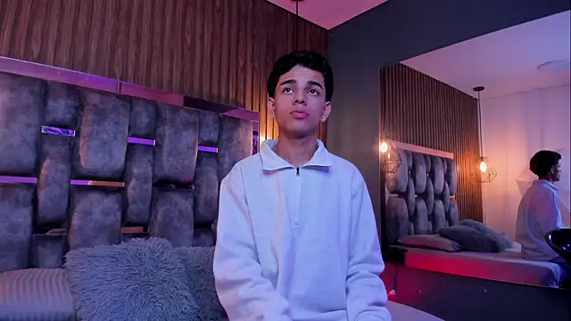 owen  johnson online show from February 1, 2026, 12:03 pm