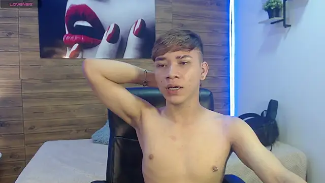 Snapshot of nathanclay chatting on February 17, 2026, 3:37 am nathanclay online show from February 17, 2026, 3:37 am