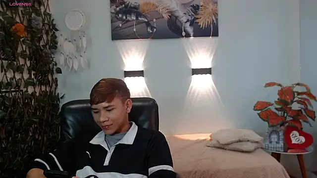 Snapshot of nathanclay chatting on December 23, 2025, 3:28 am nathanclay online show from December 23, 2025, 3:28 am