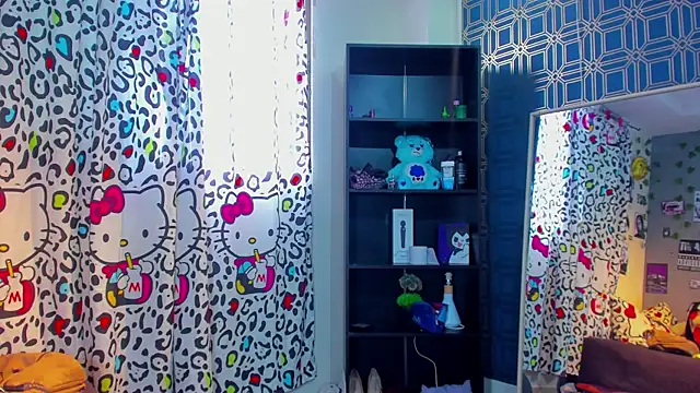 Snapshot of thania_777 chatting on October 31, 2025, 5:20 pm thania 777 online show from October 31, 2025, 5:20 pm