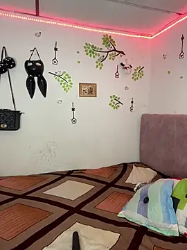 Tiara 19 online show from March 13, 2026, 11:54 pm