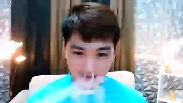 Snapshot of Mister_officer69 chatting on October 3, 2025, 2:40 pm Mister officer69 online show from October 3, 2025, 2:40 pm