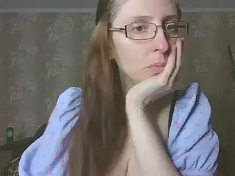 CandiCole online show from March 13, 2026, 3:44 am