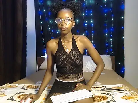 Snapshot of wild_smile chatting on September 12, 2025, 1:17 am wild smile online show from September 12, 2025, 1:17 am