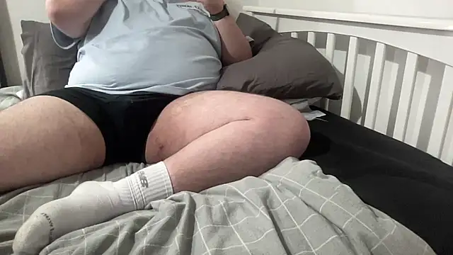 Snapshot of British_28 chatting on April 26, 2026, 2:03 pm British 28 online show from April 26, 2026, 2:03 pm