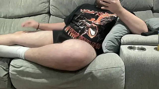 Snapshot of British_28 chatting on October 27, 2025, 11:27 pm British 28 online show from October 27, 2025, 11:27 pm