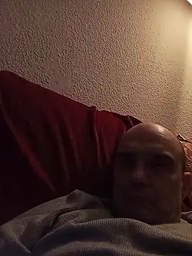 Snapshot of geli45 chatting on February 23, 2026, 6:19 pm geli45 online show from February 23, 2026, 6:19 pm