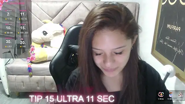 Velvet Moon V online show from December 4, 2025, 1:10 pm