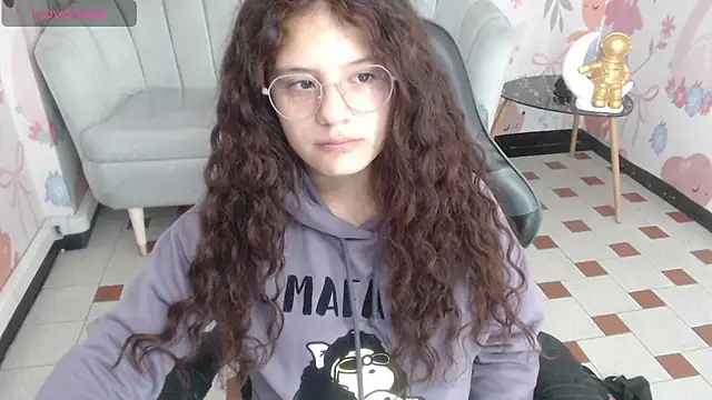 Snapshot of Velvet_Moon_V chatting on February 21, 2026, 1:13 pm Velvet Moon V online show from February 21, 2026, 1:13 pm