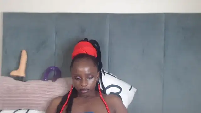 Jah-Queen online show from November 6, 2025, 10:03 pm