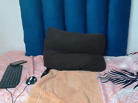 Snapshot of AeroSexx chatting on October 17, 2025, 10:55 pm AeroSexx online show from October 17, 2025, 10:55 pm