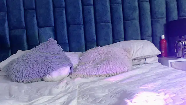 Snapshot of Emma_Foxi chatting on November 6, 2025, 9:08 pm Emma Foxi online show from November 6, 2025, 9:08 pm