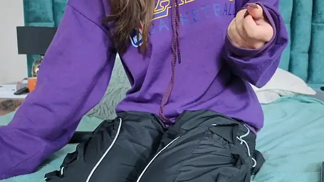 Snapshot of Emma_Foxi chatting on November 29, 2025, 2:55 am Emma Foxi online show from November 29, 2025, 2:55 am