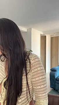 Lily June online show from April 15, 2026, 9:37 pm