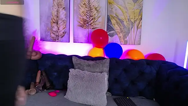 Snapshot of may_wood chatting on June 24, 2026, 12:04 pm may wood online show from June 24, 2026, 12:04 pm
