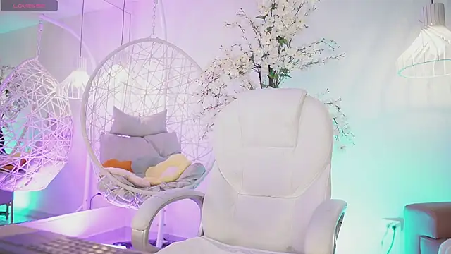 JadeSummerr online show from September 15, 2025, 11:43 am