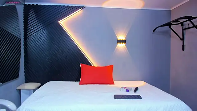 Snapshot of Horny_nick18 chatting on April 14, 2026, 10:31 am Horny nick18 online show from April 14, 2026, 10:31 am