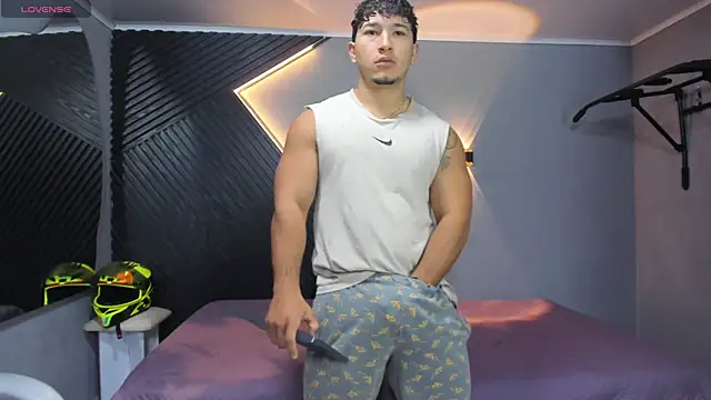 Snapshot of Horny_nick18 chatting on April 16, 2026, 12:06 pm Horny nick18 online show from April 16, 2026, 12:06 pm