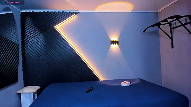 Snapshot of Horny_nick18 chatting on April 10, 2026, 10:22 am Horny nick18 online show from April 10, 2026, 10:22 am