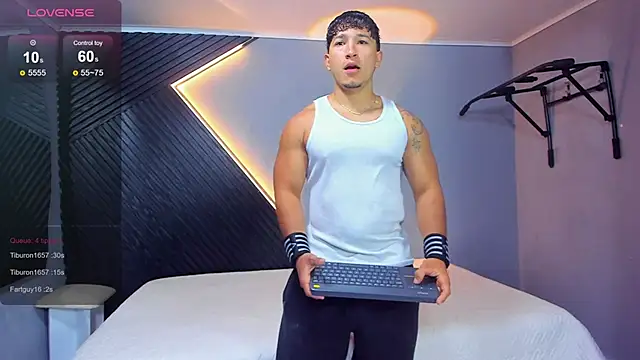 Snapshot of Horny_nick18 chatting on April 1, 2026, 11:44 am Horny nick18 online show from April 1, 2026, 11:44 am