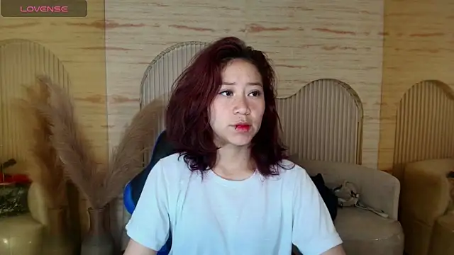 valentina r  online show from September 23, 2025, 3:13 am