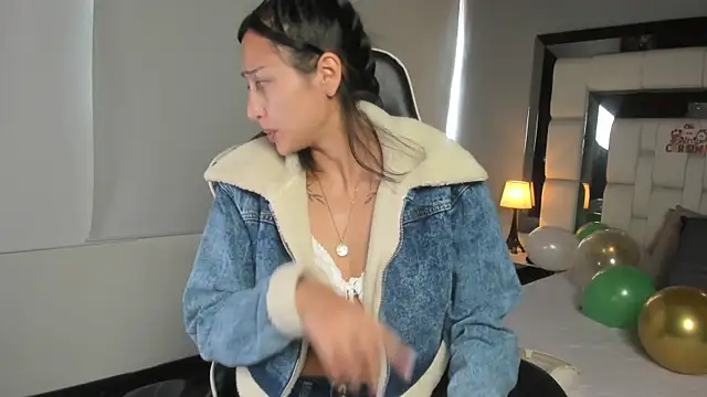 Snapshot of Adhara7 chatting on December 18, 2025, 7:29 pm Adhara7 online show from December 18, 2025, 7:29 pm