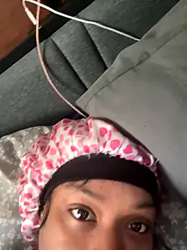 Snapshot of PrettyBabriexox chatting on November 4, 2025, 1:15 pm PrettyBabriexox online show from November 4, 2025, 1:15 pm