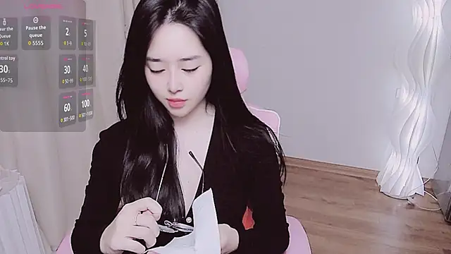 Miu-999 online show from November 28, 2025, 2:12 am