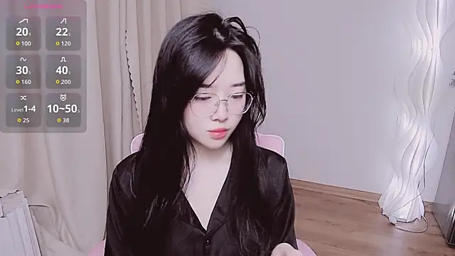 Miu-999 online show from December 2, 2025, 2:12 am