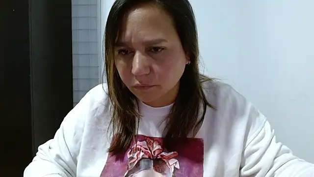 haashkyo online show from November 26, 2025, 2:28 pm