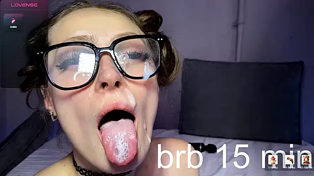 Snapshot of cutemilana_sexwife chatting on February 1, 2026, 2:26 pm cutemilana sexwife online show from February 1, 2026, 2:26 pm