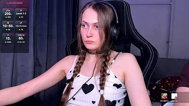 Snapshot of cutemilana_sexwife chatting on February 4, 2026, 9:21 pm cutemilana sexwife online show from February 4, 2026, 9:21 pm