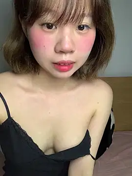 zhaomosheng125216 online show from February 4, 2026, 11:44 pm