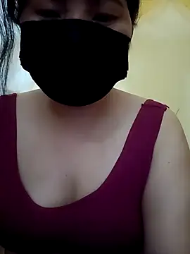 babyjunee12 online show from March 4, 2026, 3:42 pm