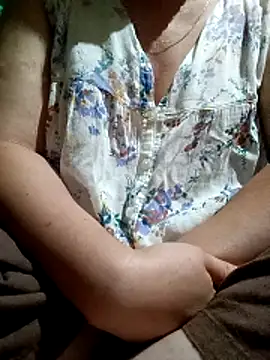 babyjunee12 online show from May 11, 2026, 3:40 pm