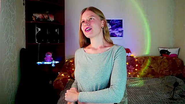 Snapshot of Luntryy chatting on September 23, 2025, 9:38 am Luntryy online show from September 23, 2025, 9:38 am