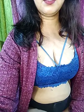 Snapshot of Ishani_Baby chatting on November 3, 2025, 3:15 pm Ishani Baby online show from November 3, 2025, 3:15 pm