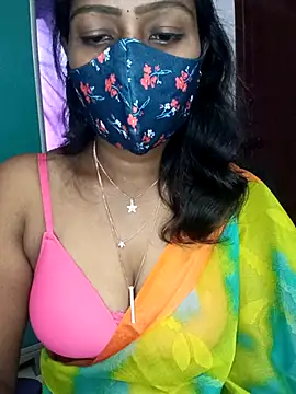 Snapshot of Tamil_kavinila chatting on November 7, 2025, 4:39 am Tamil kavinila online show from November 7, 2025, 4:39 am