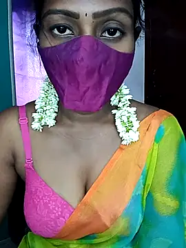 Snapshot of Tamil_kavinila chatting on October 28, 2025, 10:25 am Tamil kavinila online show from October 28, 2025, 10:25 am