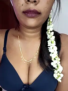 Snapshot of Tamil_kavinila chatting on March 18, 2026, 10:18 am Tamil kavinila online show from March 18, 2026, 10:18 am