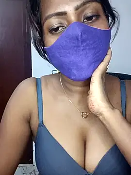 Snapshot of Tamil_kavinila chatting on November 7, 2025, 4:44 pm Tamil kavinila online show from November 7, 2025, 4:44 pm