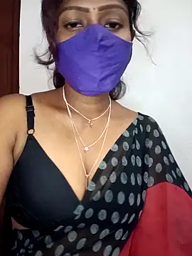 Snapshot of Tamil_kavinila chatting on November 5, 2025, 10:18 am Tamil kavinila online show from November 5, 2025, 10:18 am