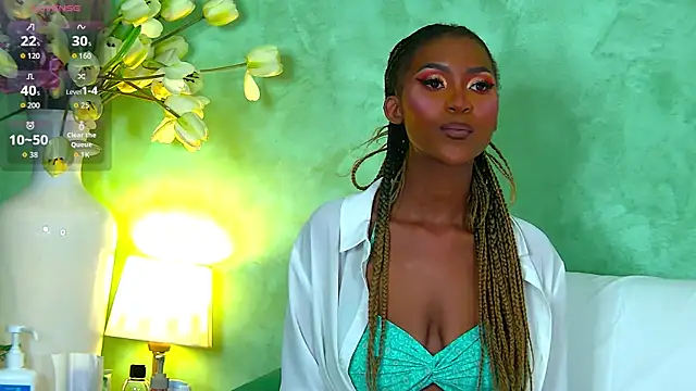 Snapshot of Izzie_Sugar chatting on September 10, 2025, 7:02 pm Izzie Sugar online show from September 10, 2025, 7:02 pm