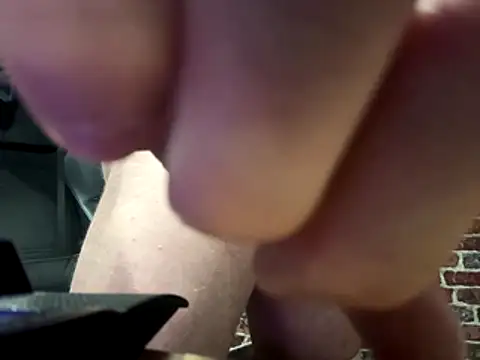 Snapshot of fcach2244 chatting on December 16, 2025, 12:04 am fcach2244 online show from December 16, 2025, 12:04 am